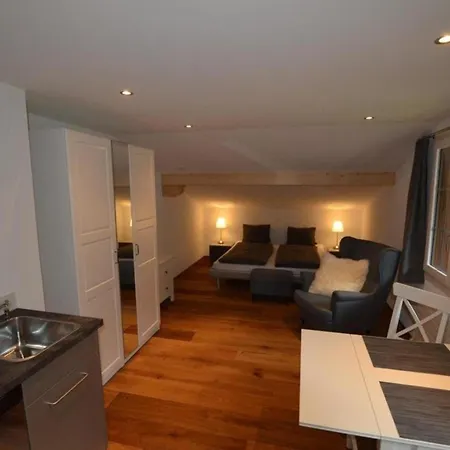 Chalet Stieregg, Studio West